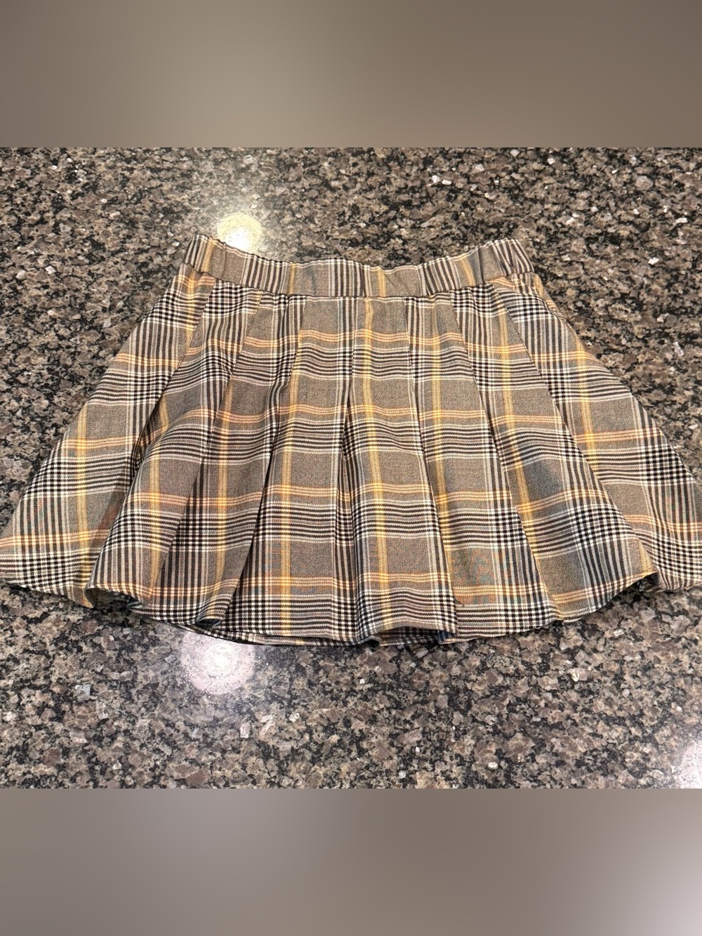 Garage Pleated Mini Skirt M Brown Yellow Plaid Classic Preppy Y2K Academia 90’s